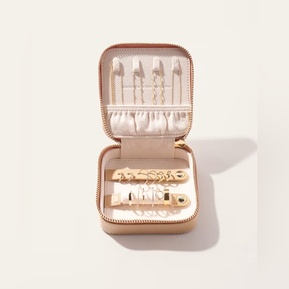 Quince Handbags - Quince Leather Travel Jewelry Case